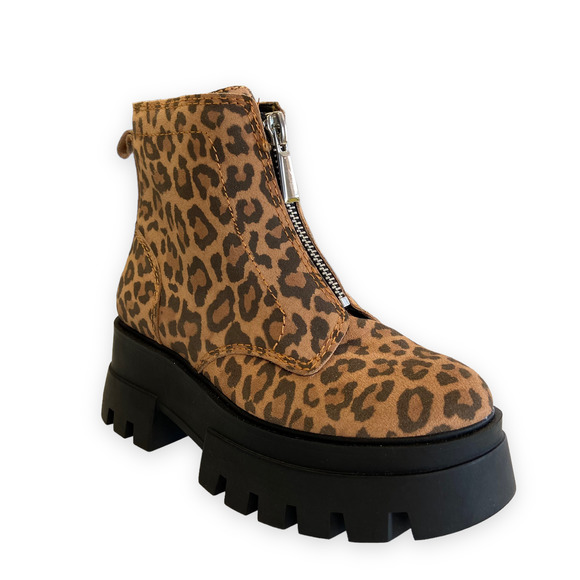 GB Gianni Bini All-Star Leopard Print Suede Center Zip Lug Sole Platform Booties - Picture 2 of 8